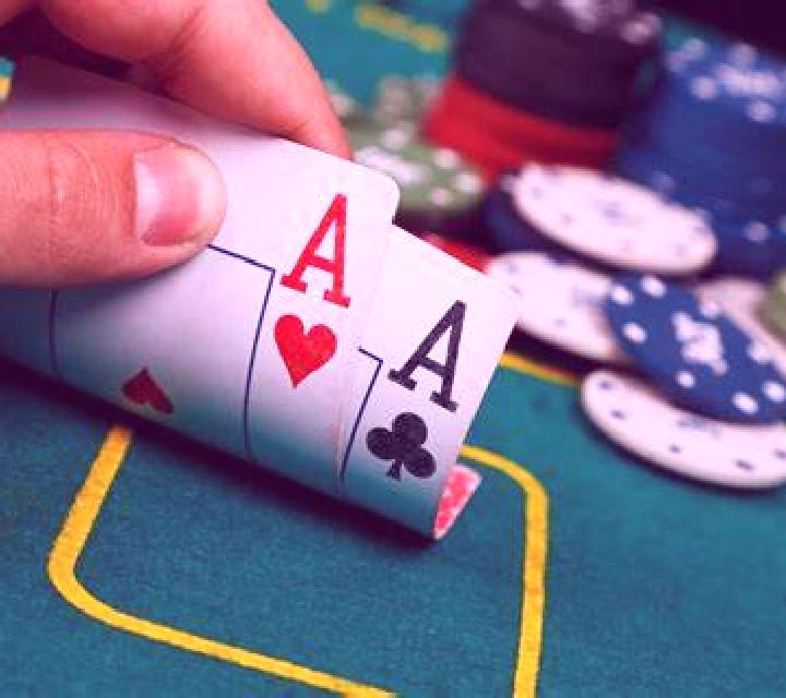 Casino High Low Poker screenshot 3