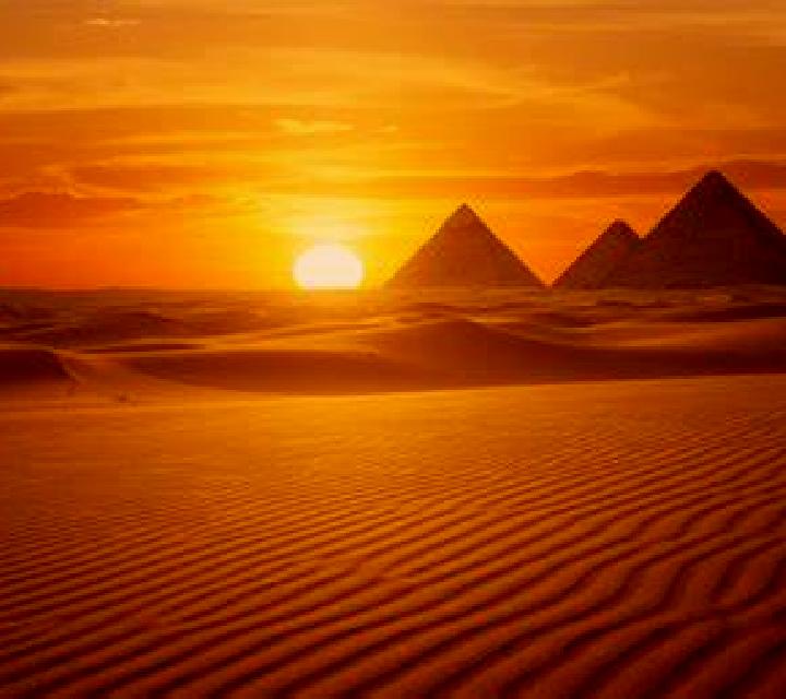 Egyptian Sands: The The 50,000 Pyramid